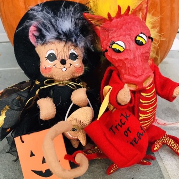 2 Annalee Halloween Trick or Treater Dolls LOT